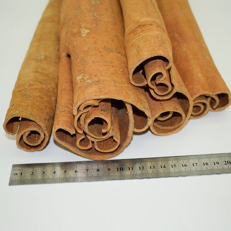 peeled bark cinnamon